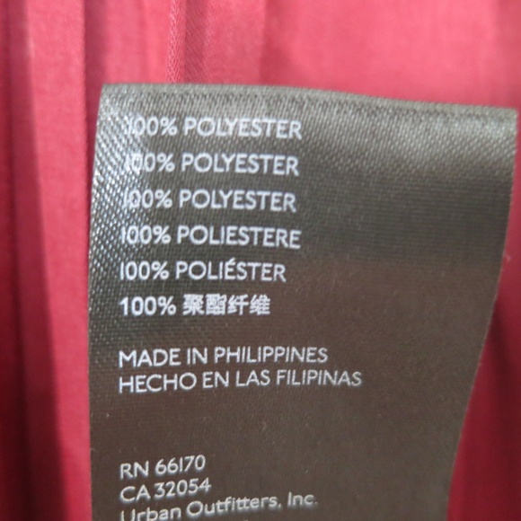 ANTHROPOLOGIE Relaxed Shimmer Satin Blouse Dark Cherry Henley Button Up Small - Picture 15 of 16